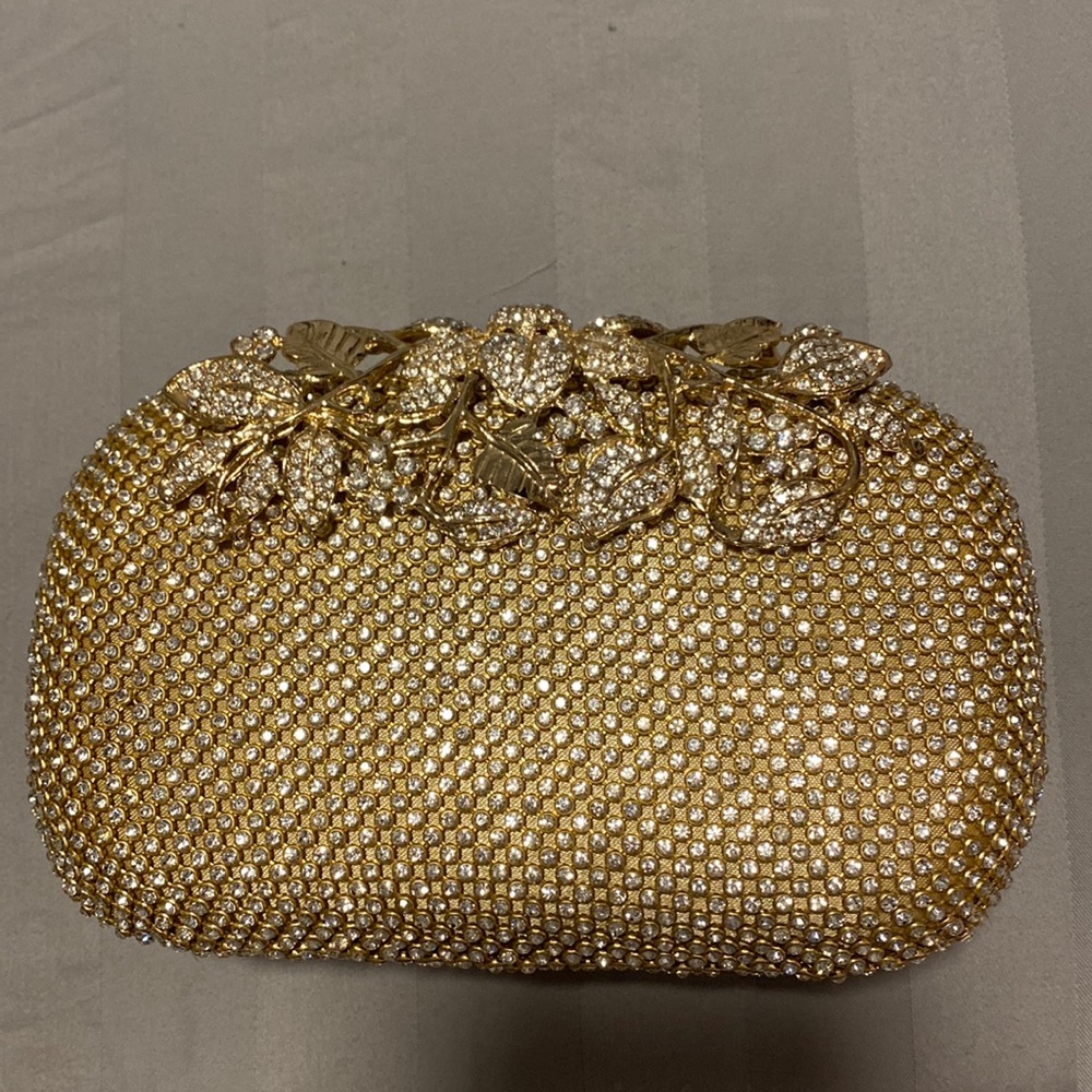 COPY - COPY - Sparkly Gold Clutch